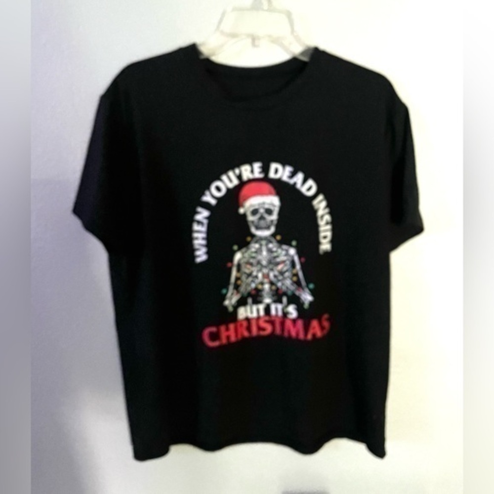 ROMWE “WHEN YOU’RE DEAD INSIDE BUT ITS CHRISTMAS “ skull funny graphic T-shirt-M